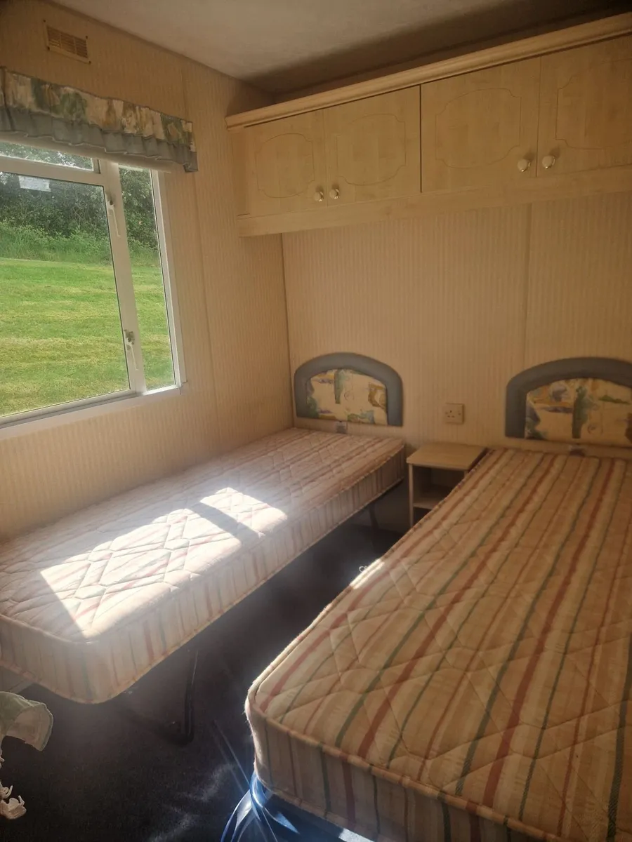 3 bedroom mobile home - Image 4