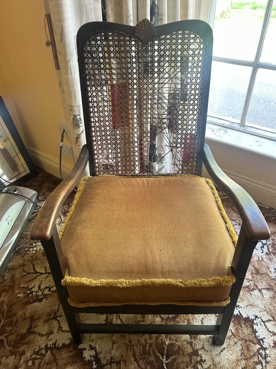 Antique Vintage Bergère Armchair – Restoration/Upc - Image 1