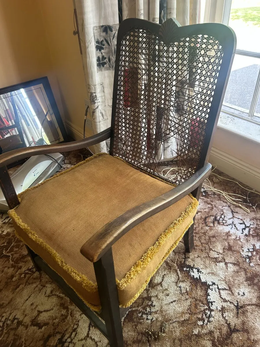 Antique Vintage Bergère Armchair – Restoration/Upc - Image 3
