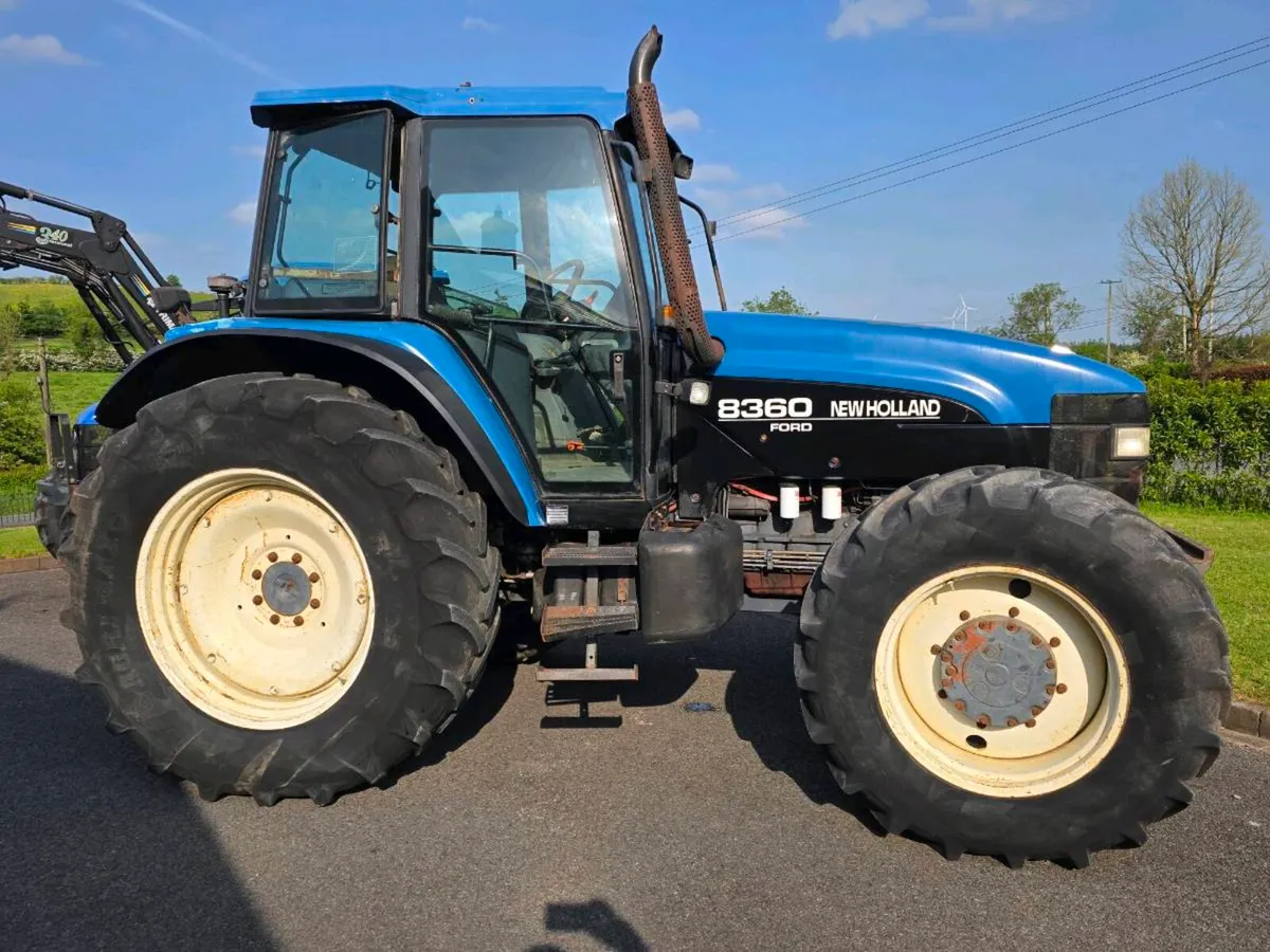 New Holland 8360 range command - Image 1