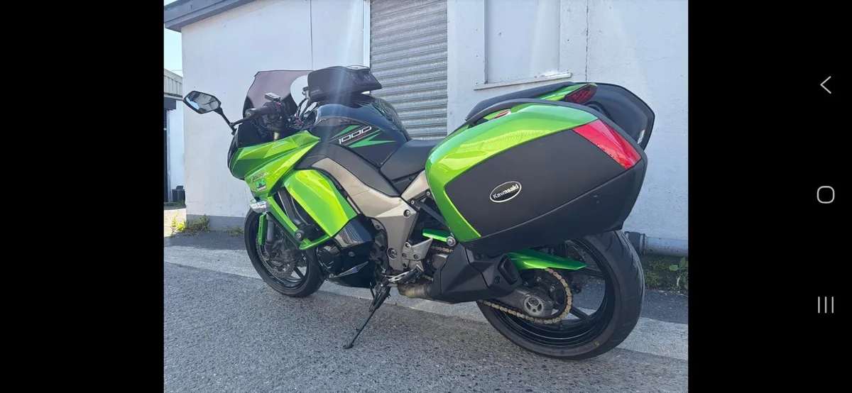2011 Kawasaki Z1000 sx - Image 4