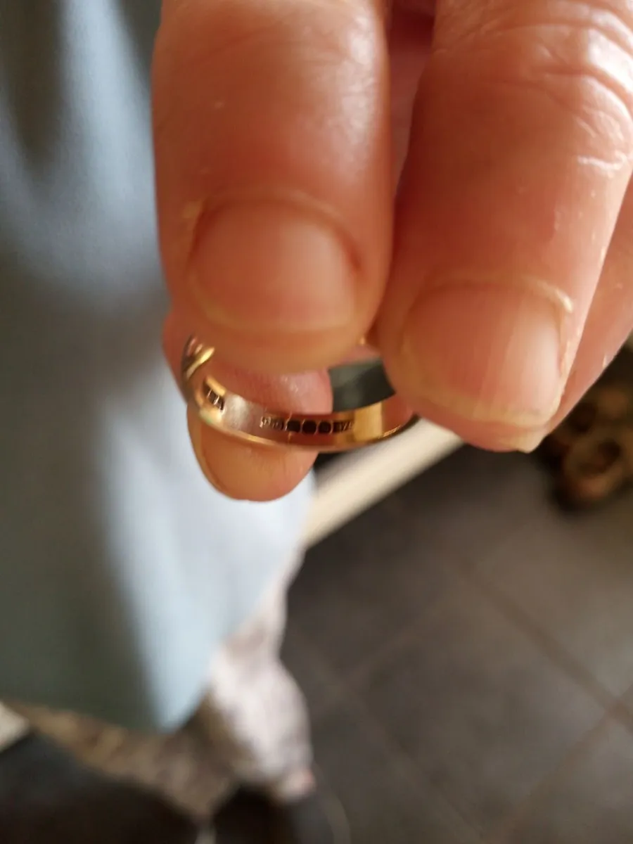 9ct gold ring - Image 3