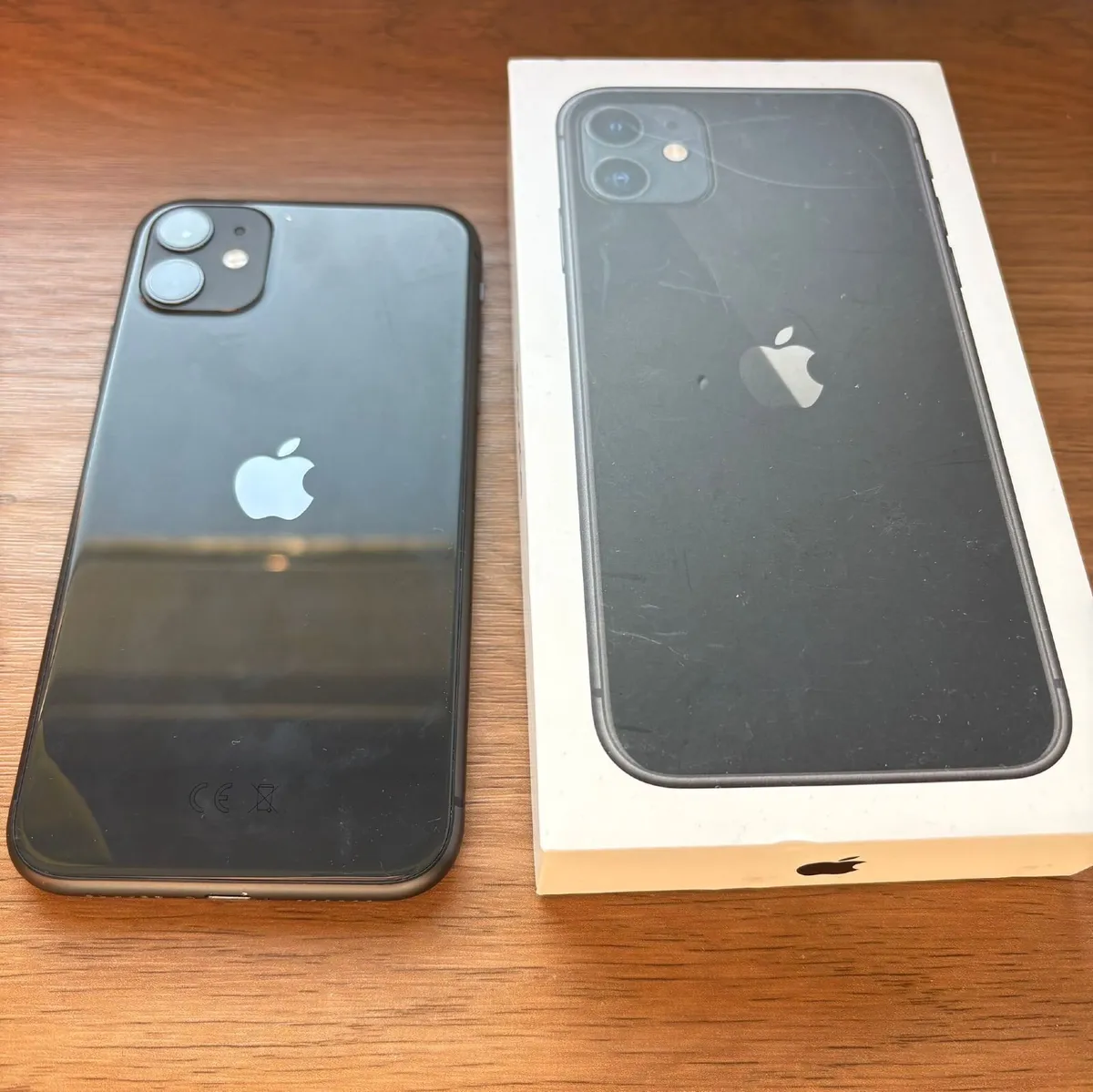 iPhone 11 in perfect condition - Image 3