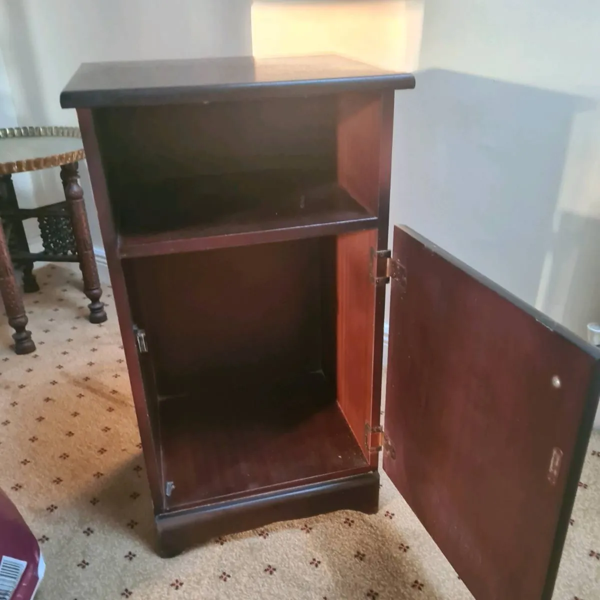 Bedroom locker - Image 2