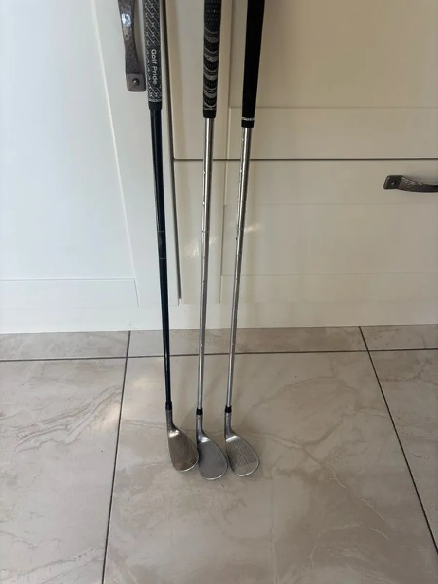 Left handed lob wedges - Image 1