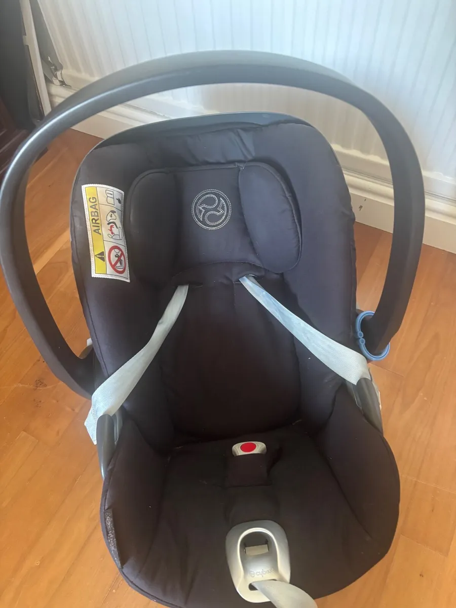 Car Seats - Image 2