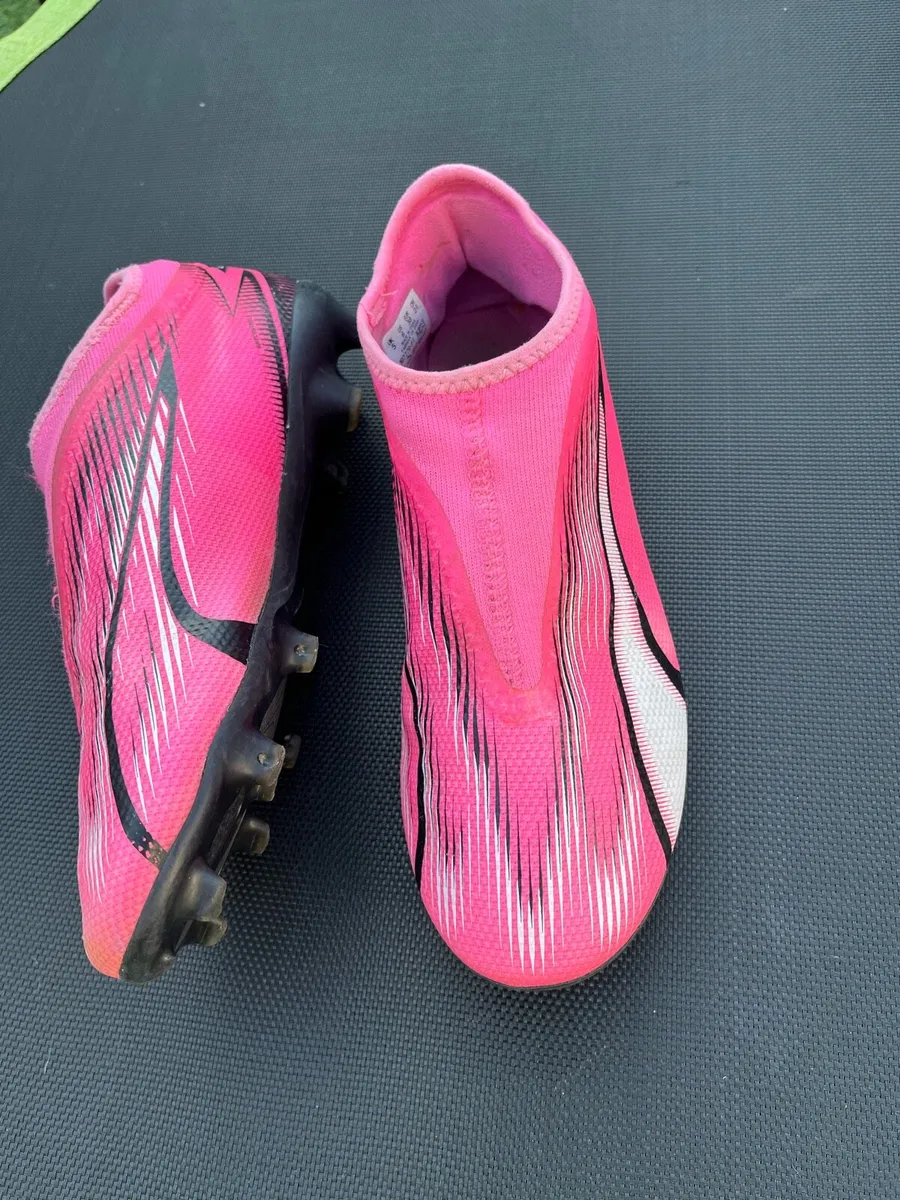 Football Boots Puma Size 5 - Image 1