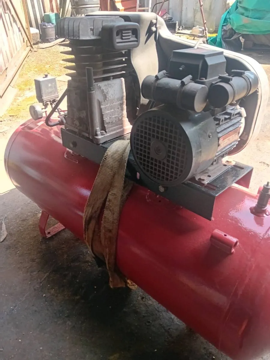 150 ltr Compressor - Image 1