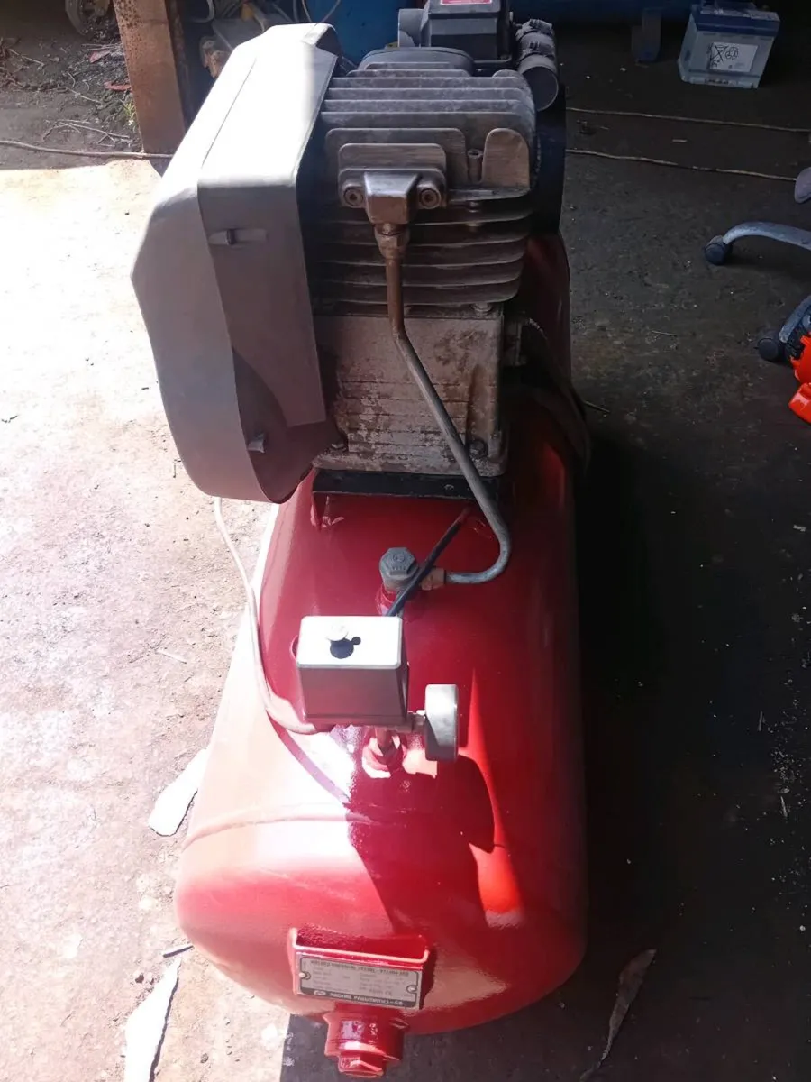 150 ltr Compressor - Image 3