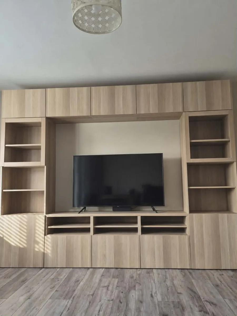 Wall unit - Image 1