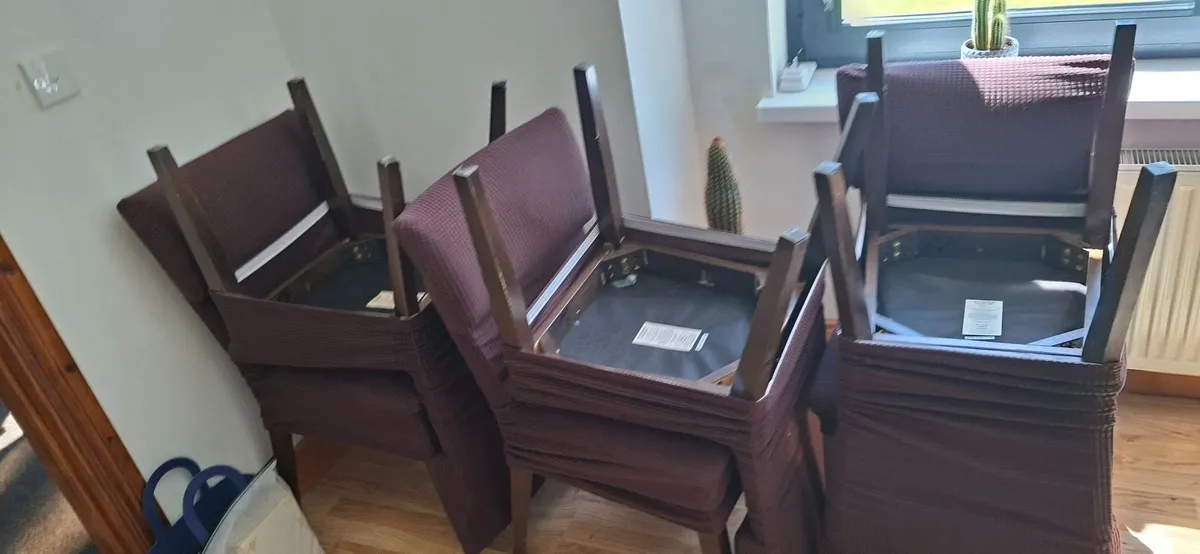 Kitchen table and 4chers - Image 2