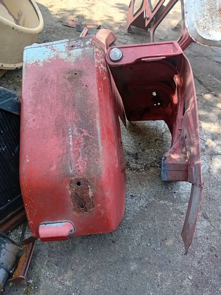 Cab to suit massey 35 or 135 - Image 4