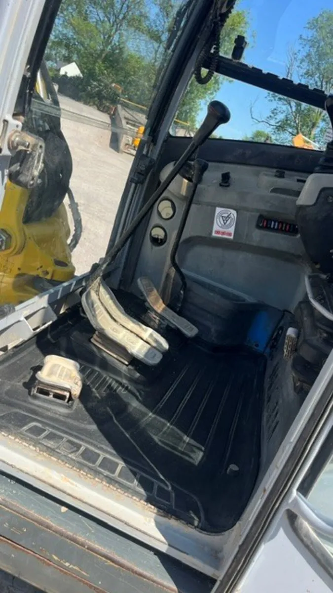 2016 Wacker Neuson 50Z 3-2 - Image 2