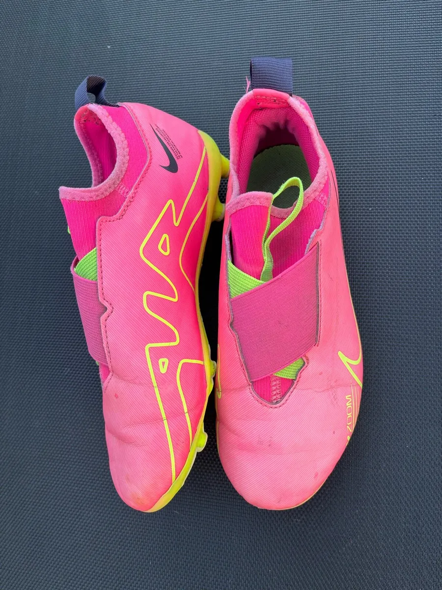 Football Boots Nike Size 3 - Image 1