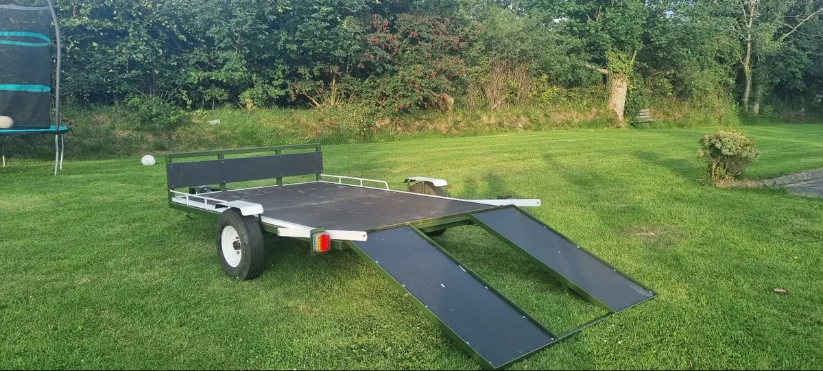 Trailer - Image 1