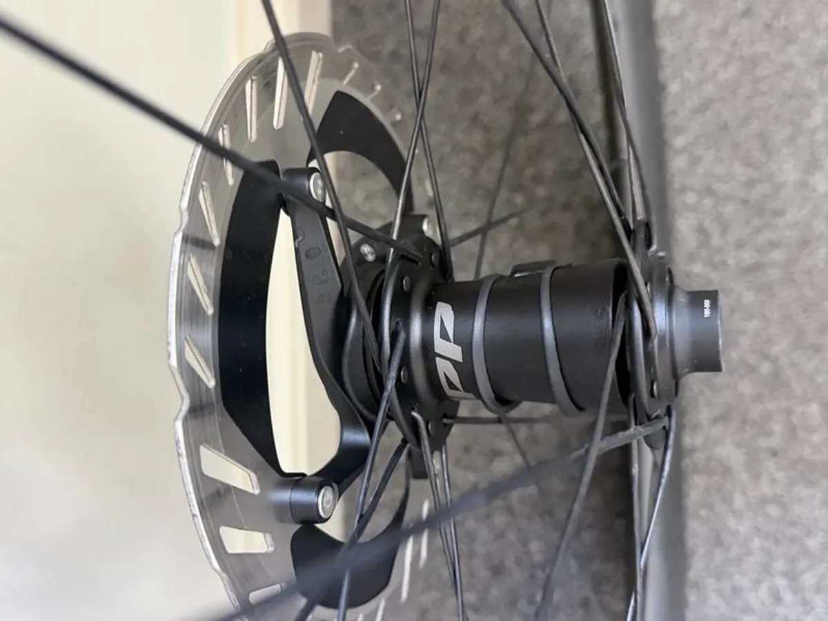 Bike Wheels, Zipp 404 Firecrest, 2months old, like NEW! - Image 4
