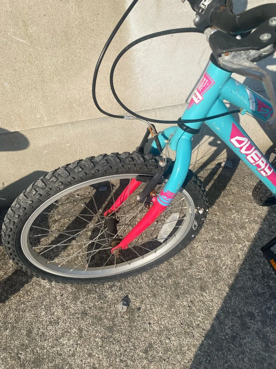 Girls bike - Image 2
