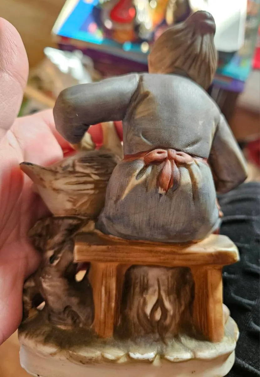 Old Lady with duck Ornament - Image 2