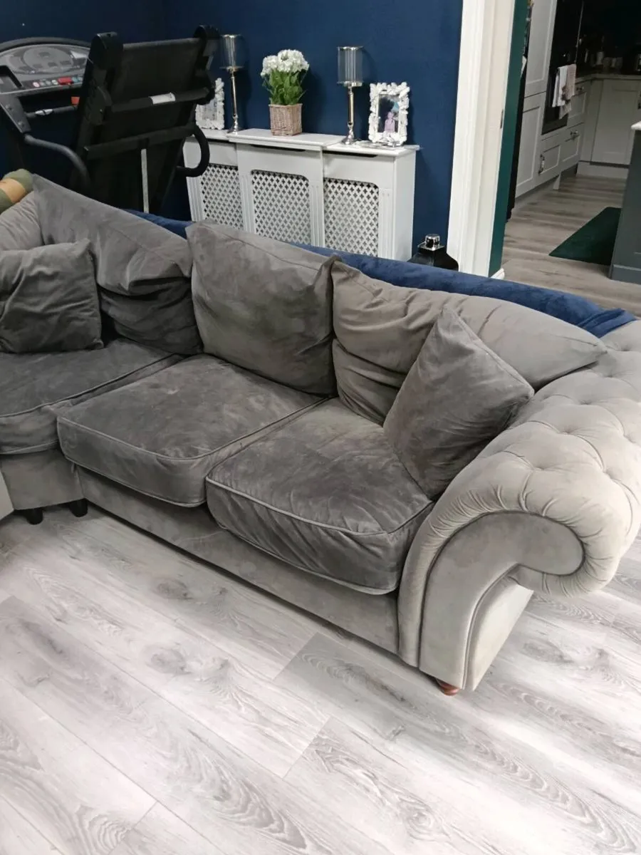 Sofa - Image 3