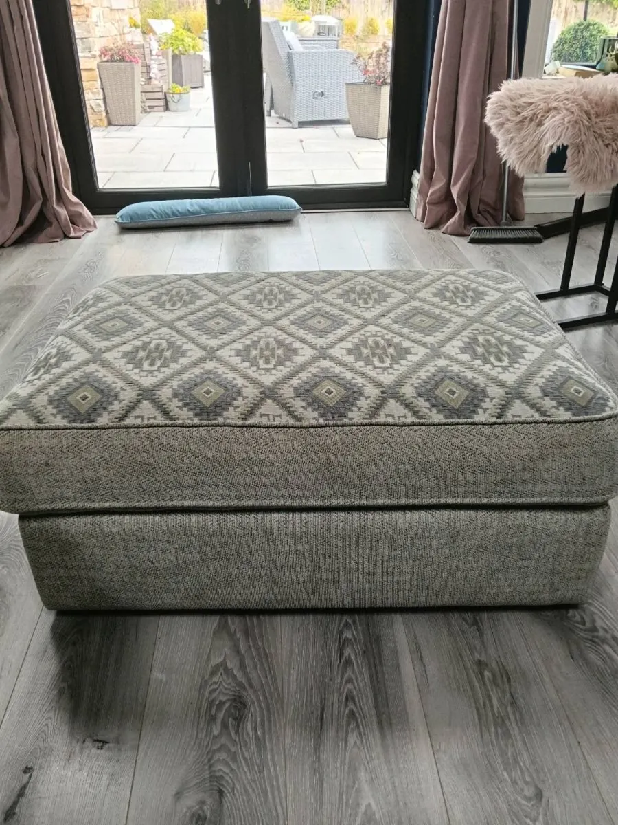Sofa - Image 4