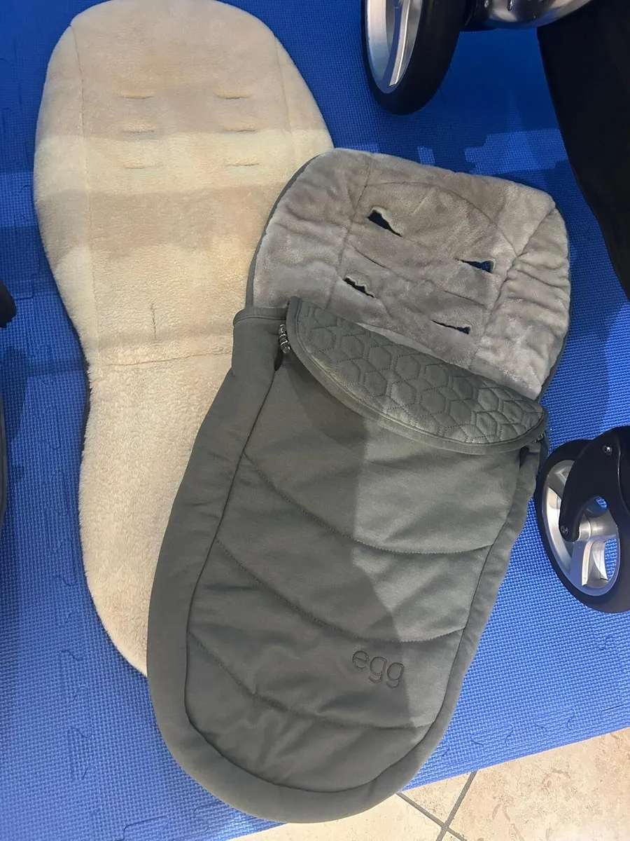 Egg 2 in 1 travel system buggy/pram - Image 4