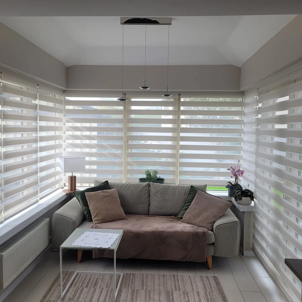 Double glazed PVC windows & blinds - Image 2