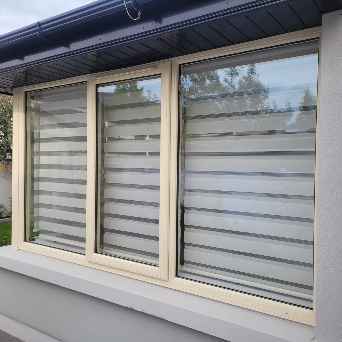 Double glazed PVC windows & blinds - Image 3