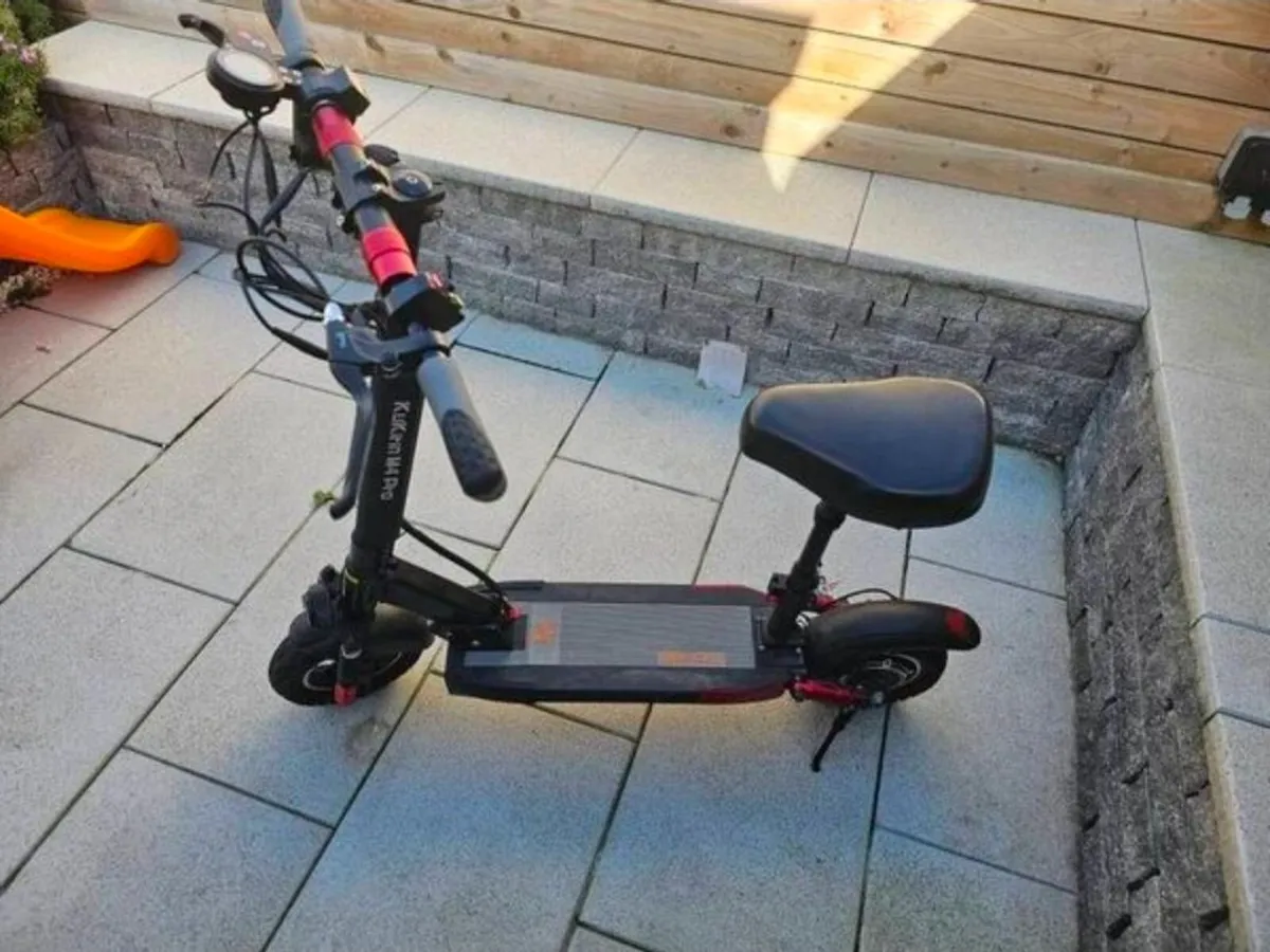 Kugoo M4 pro Electric scooter - Image 3