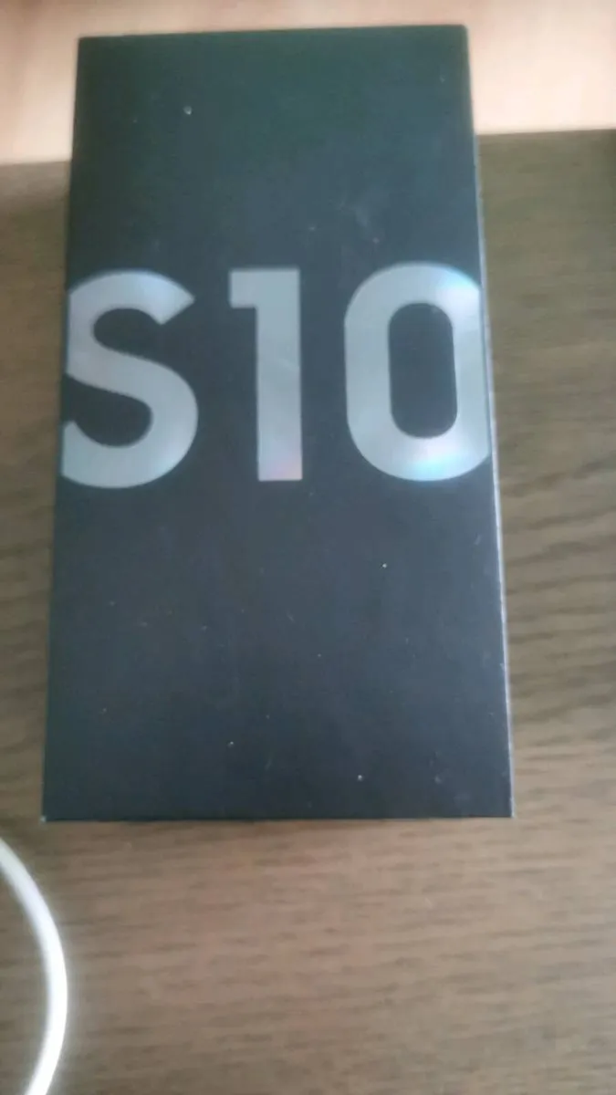 S10 - Image 1