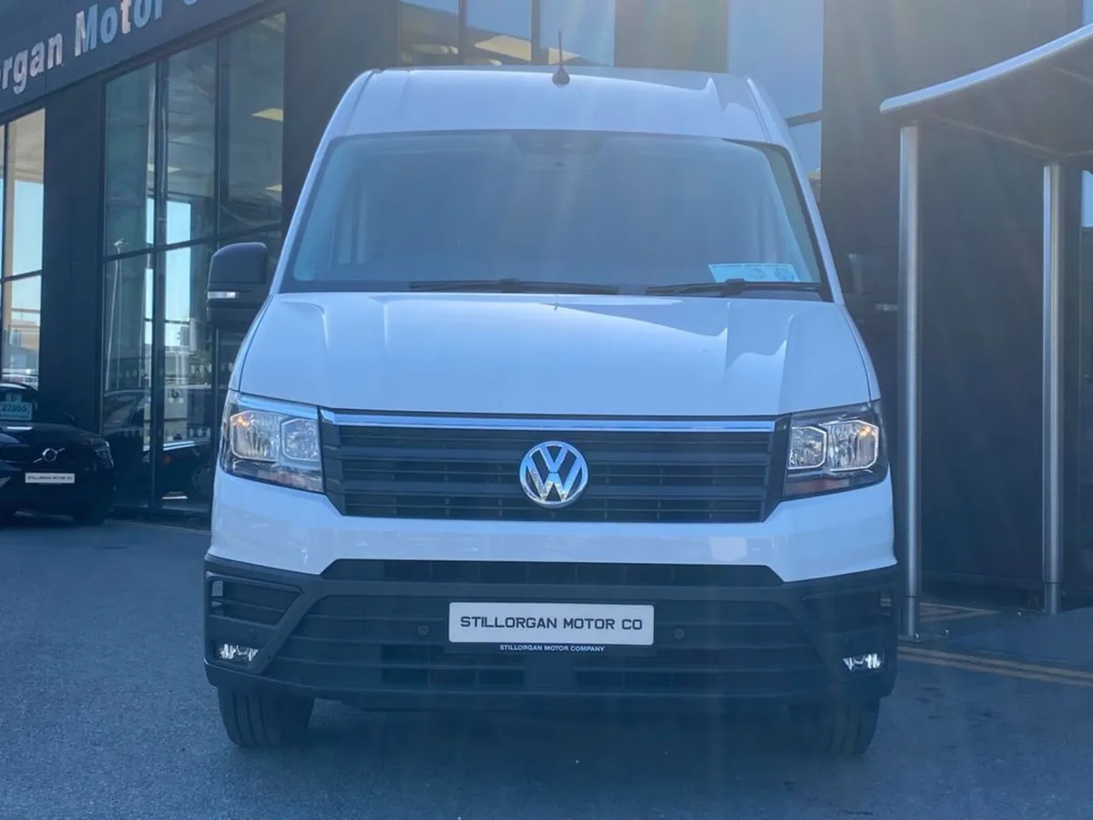 Volkswagen Crafter 3 Berth/3 Belt Camper - Image 2