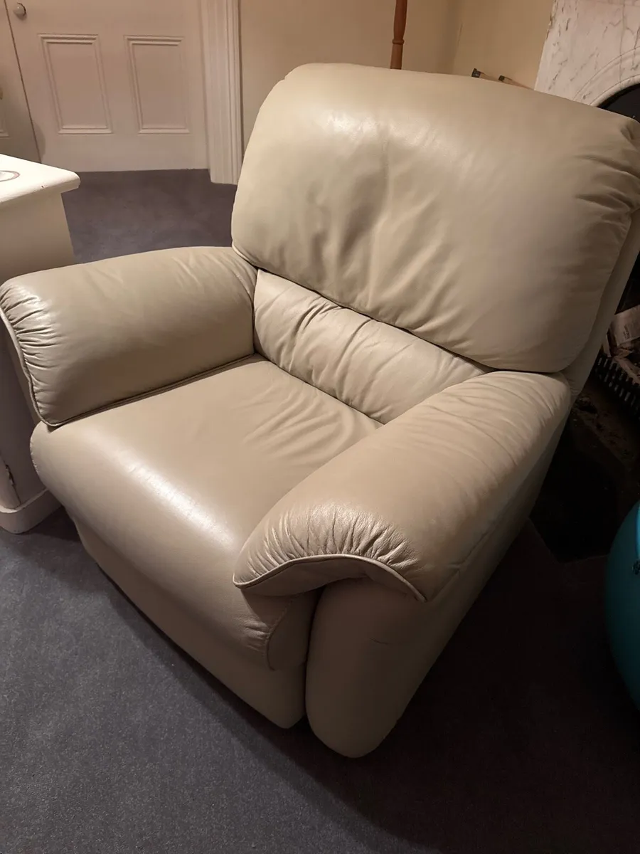 Leather style sofa chair - Image 2