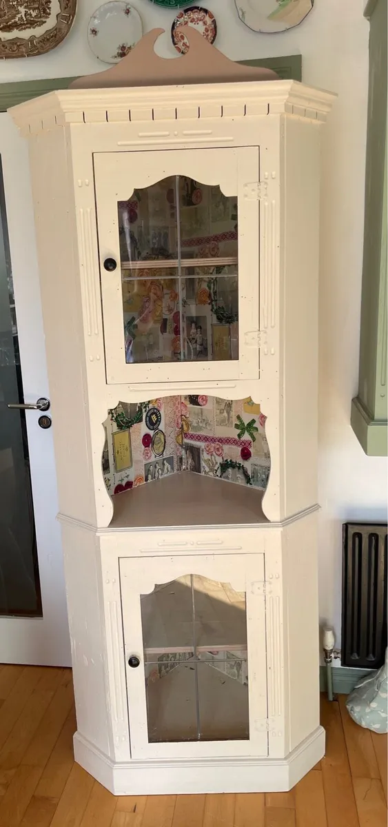 Drinks cabinet