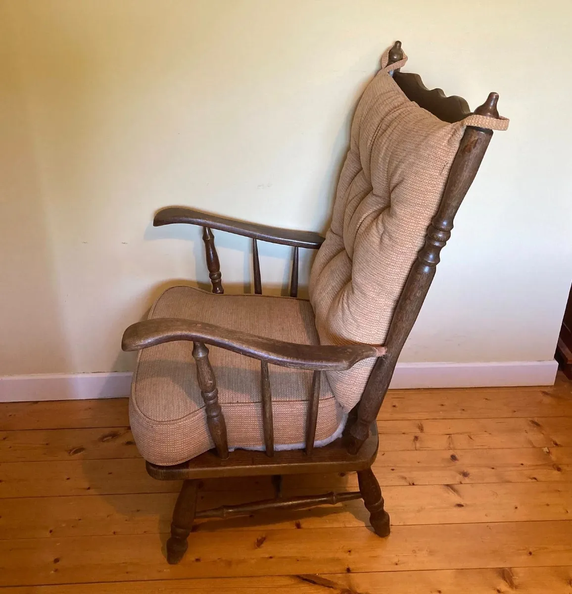 Vintage Wooden High-Back Armchair – Solid & Comfy - Image 4