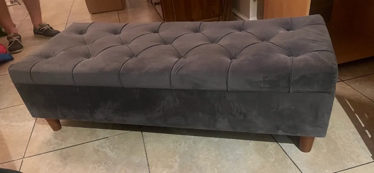 Study table, couch, pouffe - Image 3