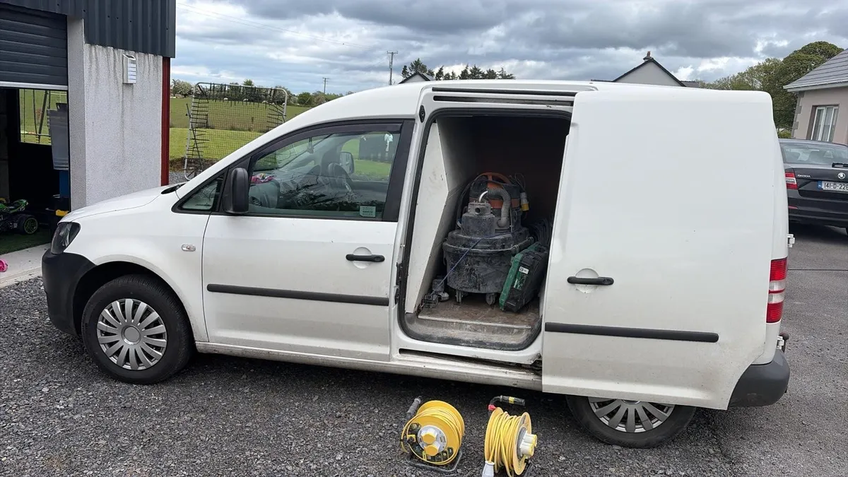 Volkswagen Caddy 2011 - Image 4