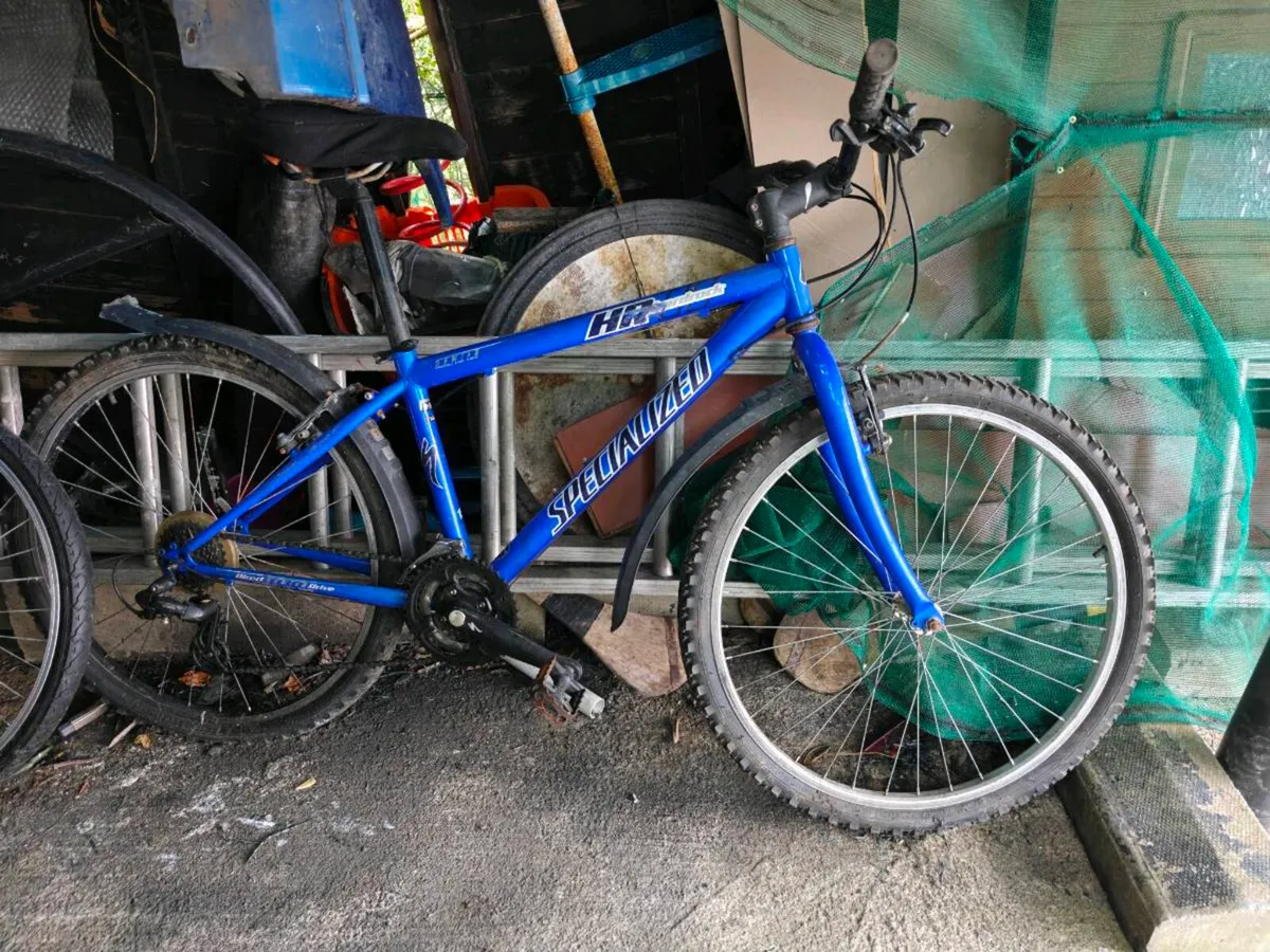 Specialized mountain bike - Image 3