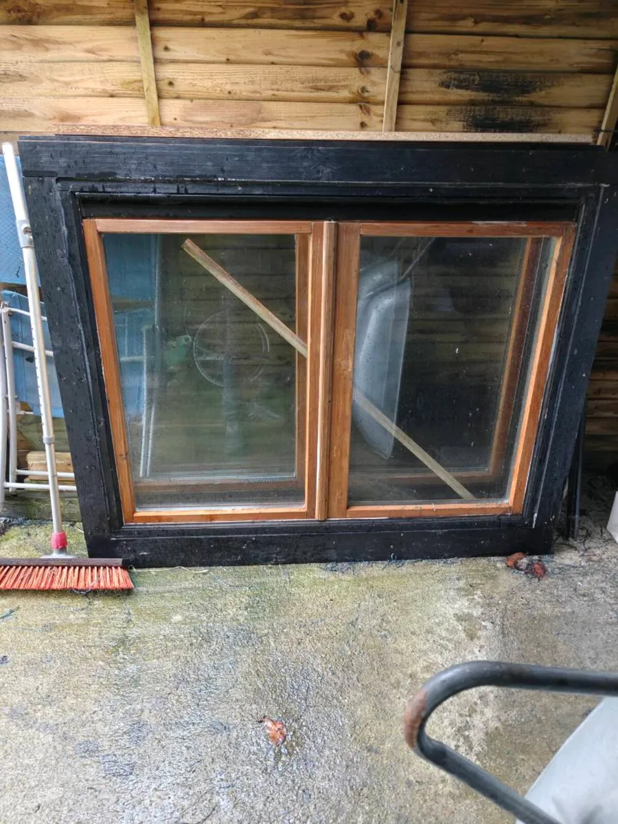 Log cabin - Image 1