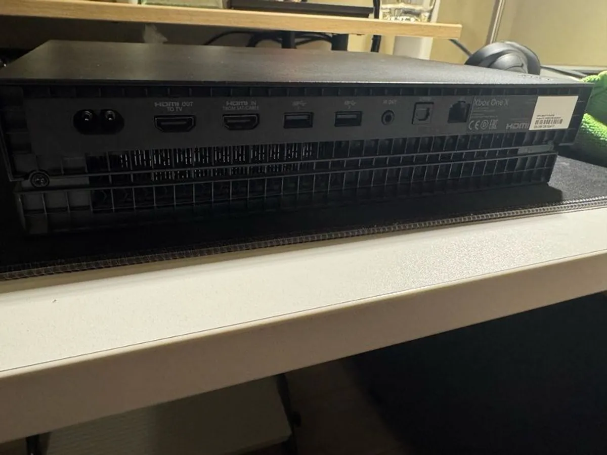 xbox one x 1tb with genuine controller - Image 4