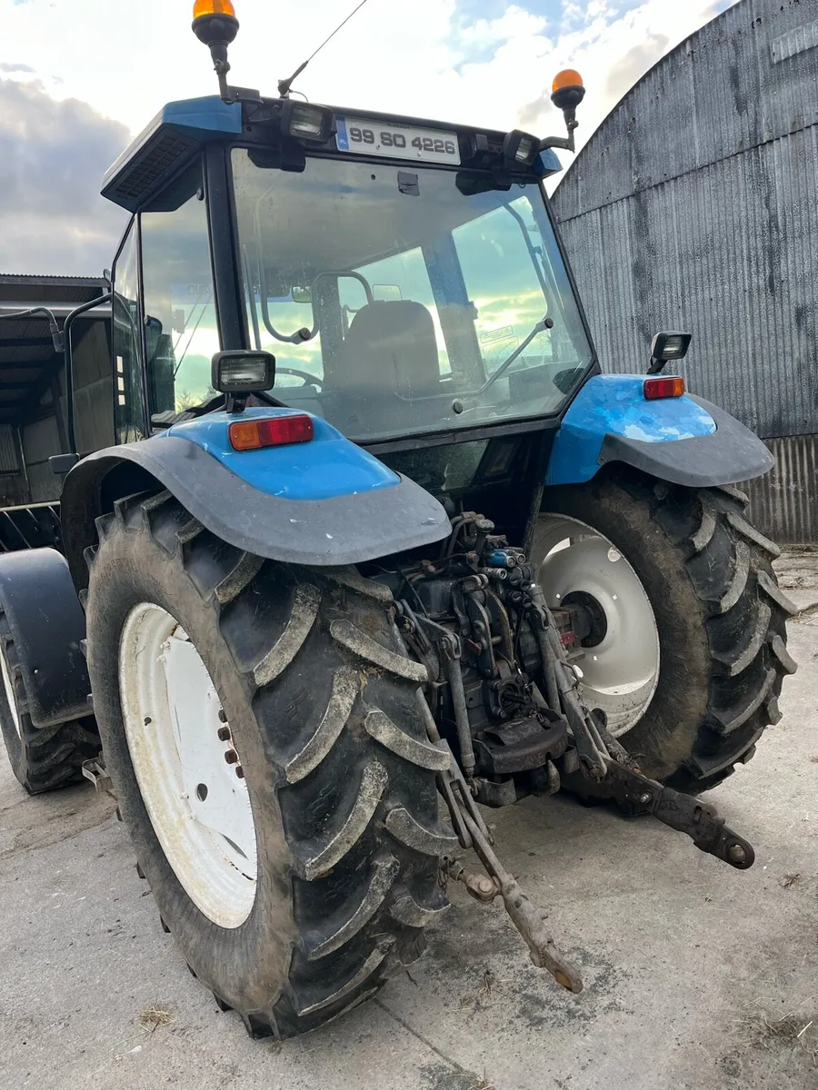 New Holland 7840 for sale - Image 3