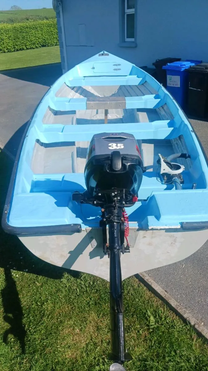 Lake boat - Image 3