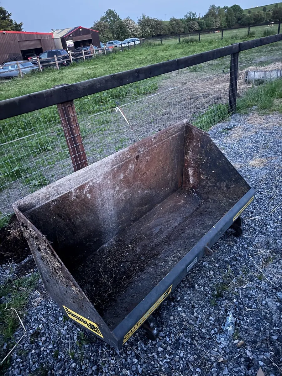 Fleming loader bucket - Image 3