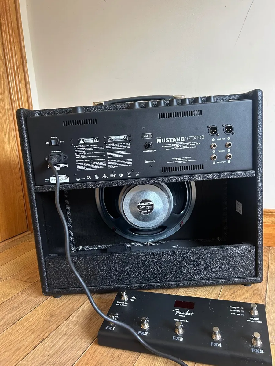 Fender Mustang GTX100 – Used | Great Condition - Image 3