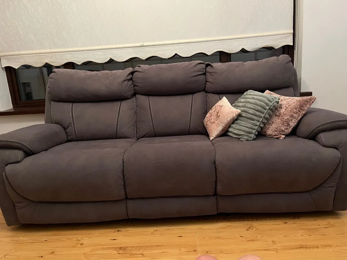 Couch x 2 - Image 2