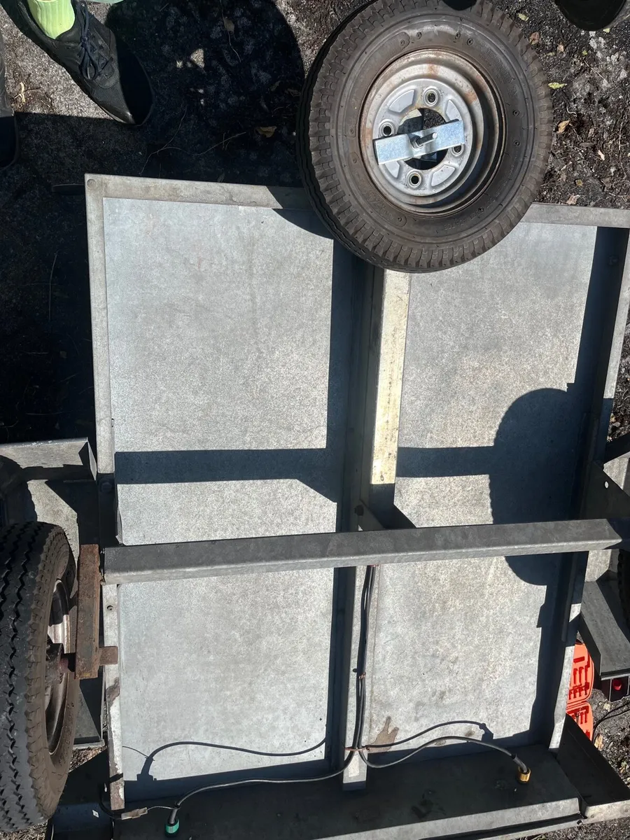 ERDE 122 car trailer - Image 2