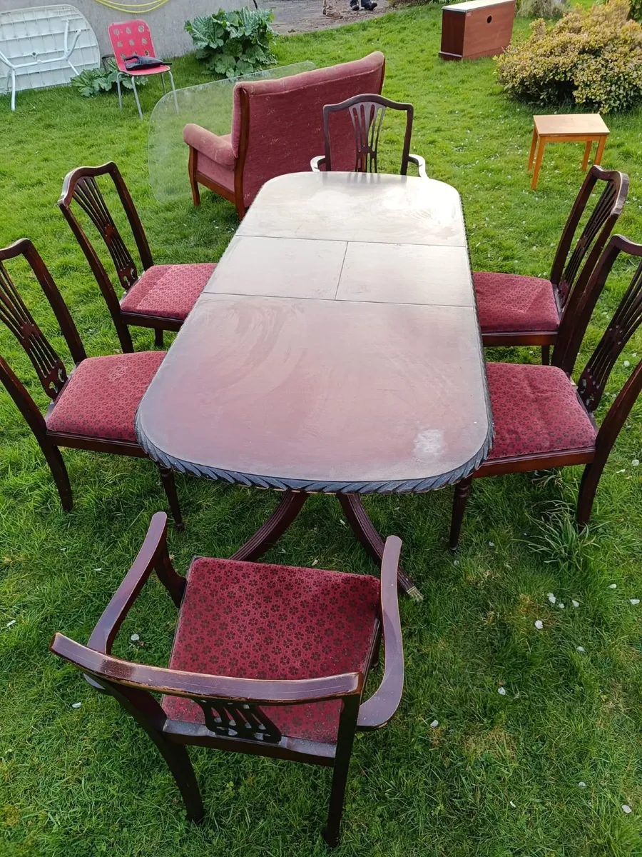 FREE - Dining table with chars - solid wood - Image 4