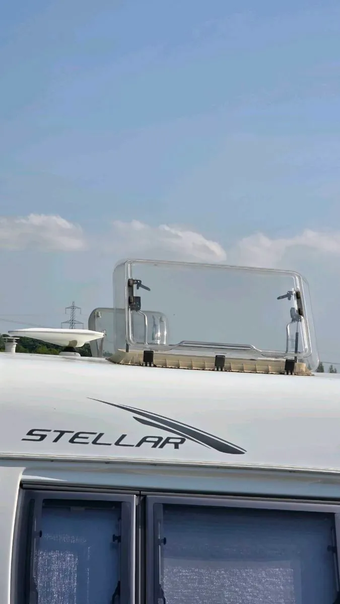 LUNAR STELLAR 2-3 berth 2010 LIKE NEW - Image 3