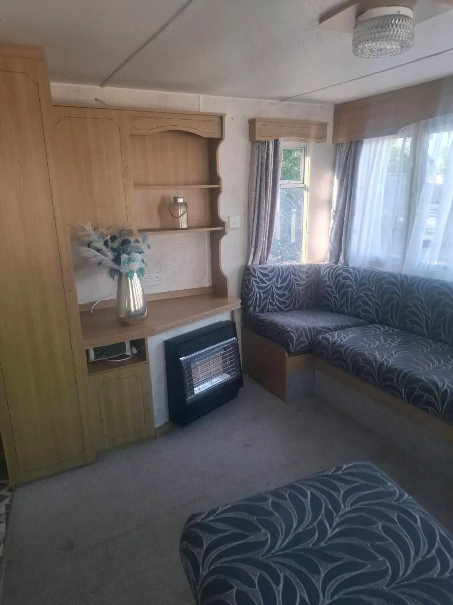 26 x 10 Mobile Home. Free Delivery - Image 2