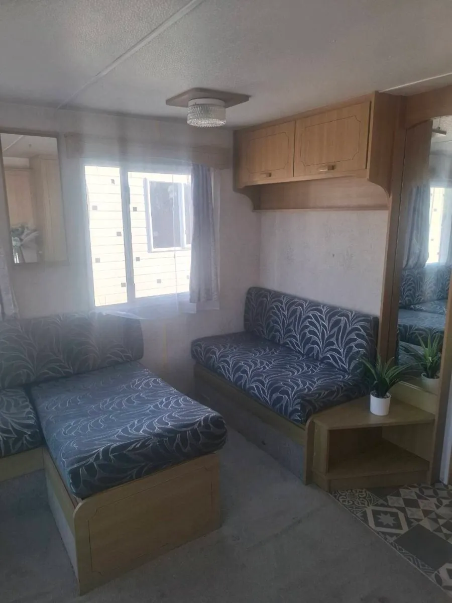 26 x 10 Mobile Home. Free Delivery - Image 3