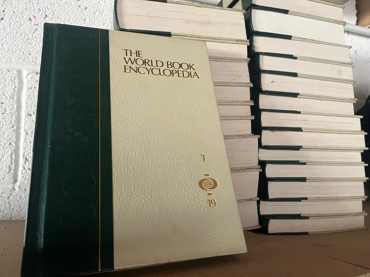 World Book - Image 1