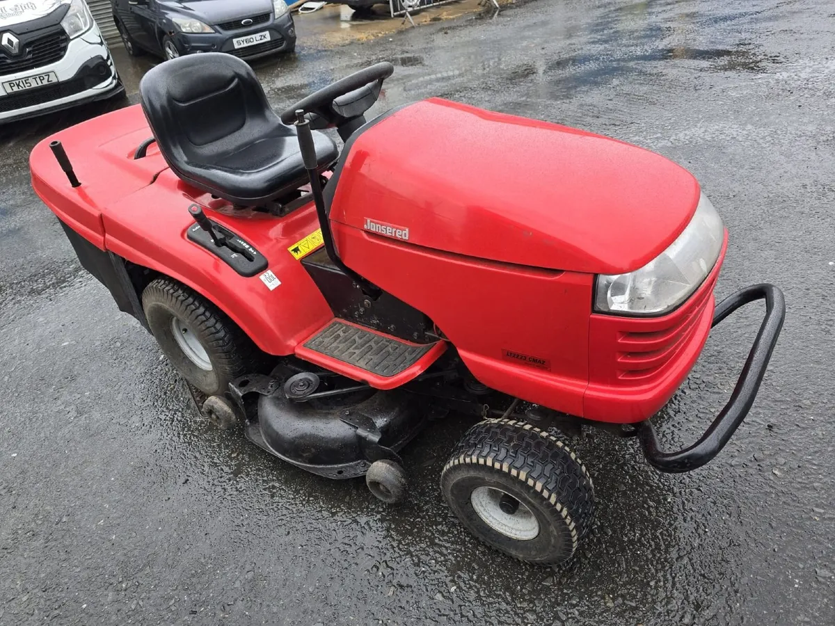 Ride on mowers - Image 3